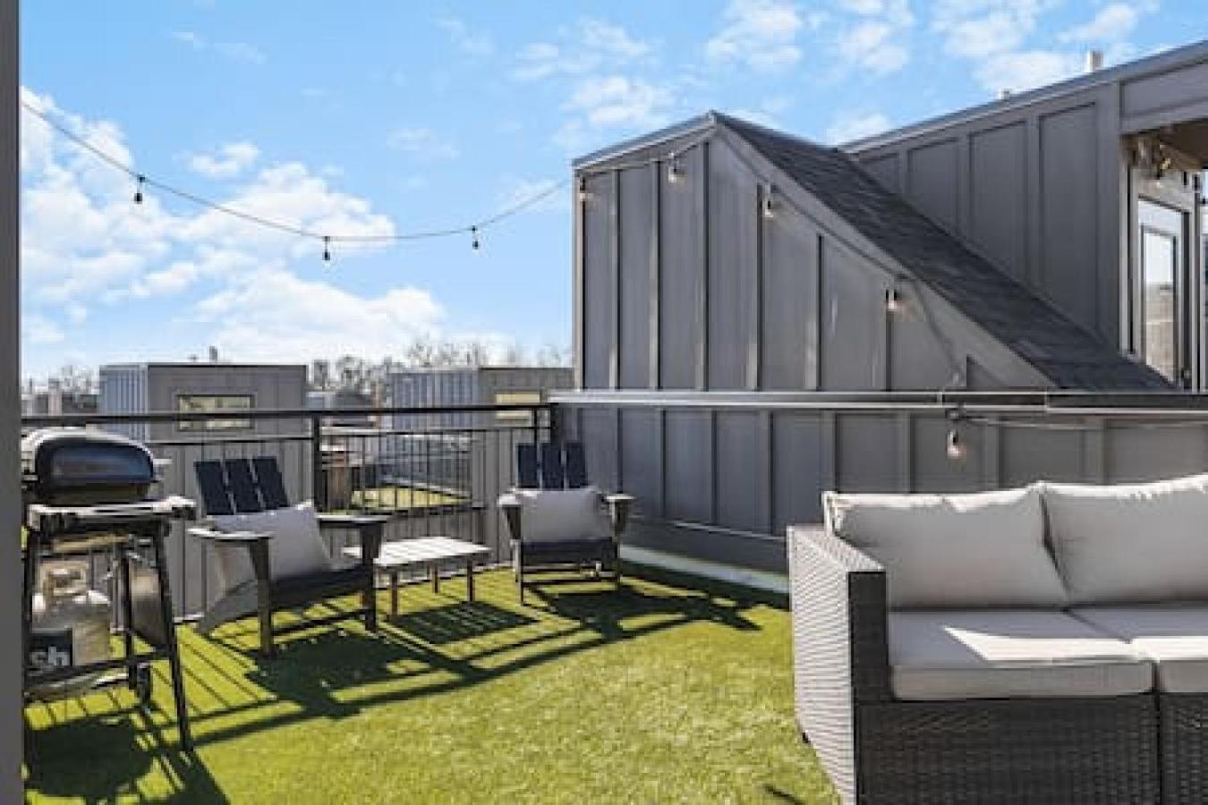 Spacious Home With Large Patio Rooftop Deck And Garage แนชวิลล์ ภายนอก รูปภาพ